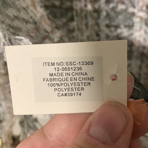 New with tag Picabo Large Soft Scarf shawl - Picture 4 of 4